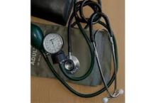 فشار سنج و گوشی پزشکی